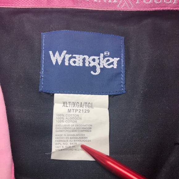 *Wrangler Shirt Men's XLT Tough Enough to Wear Pink Black Sleeve Logo Rodeo - Picture 7 of 9